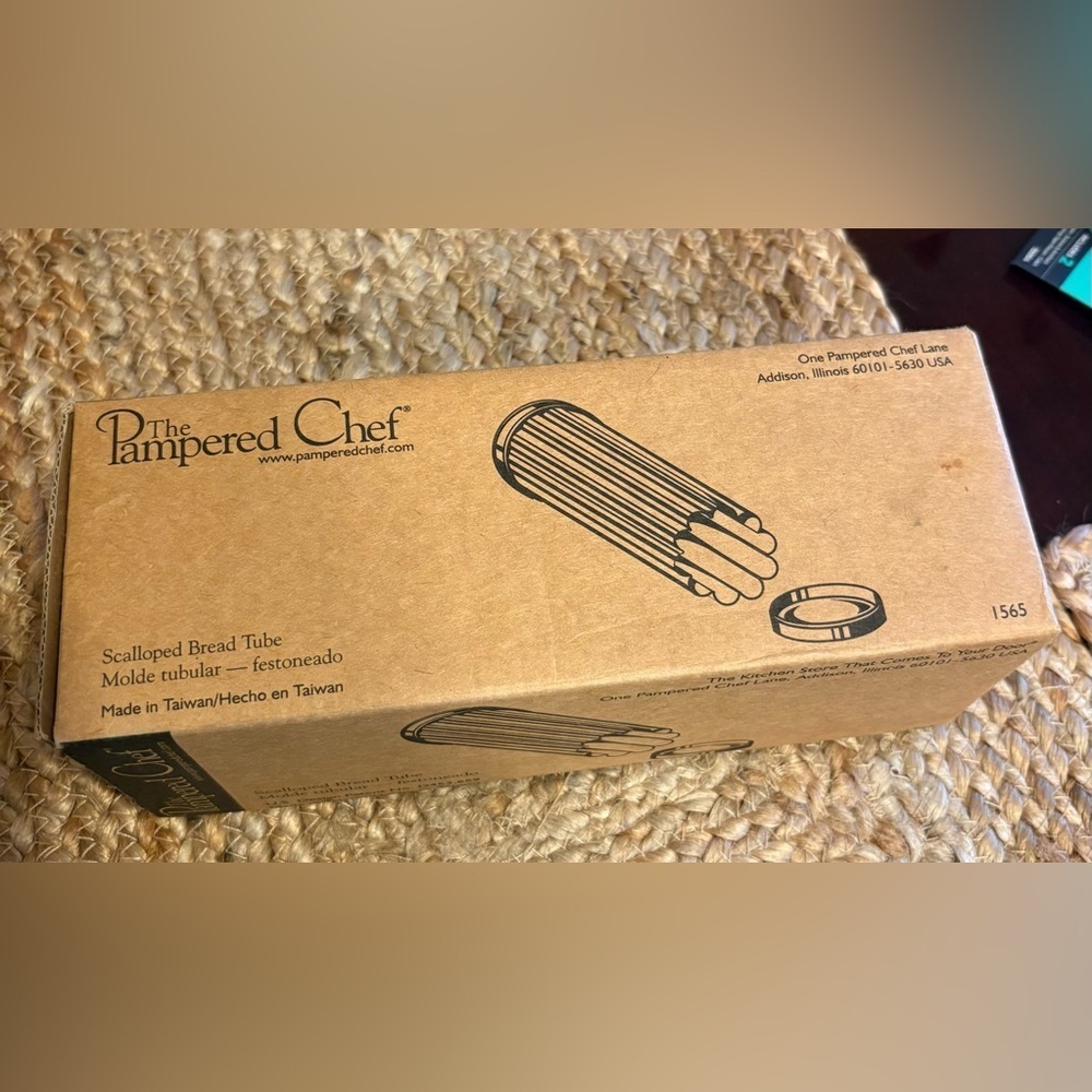 Pampered Chef Tan Cookie Press Tube new